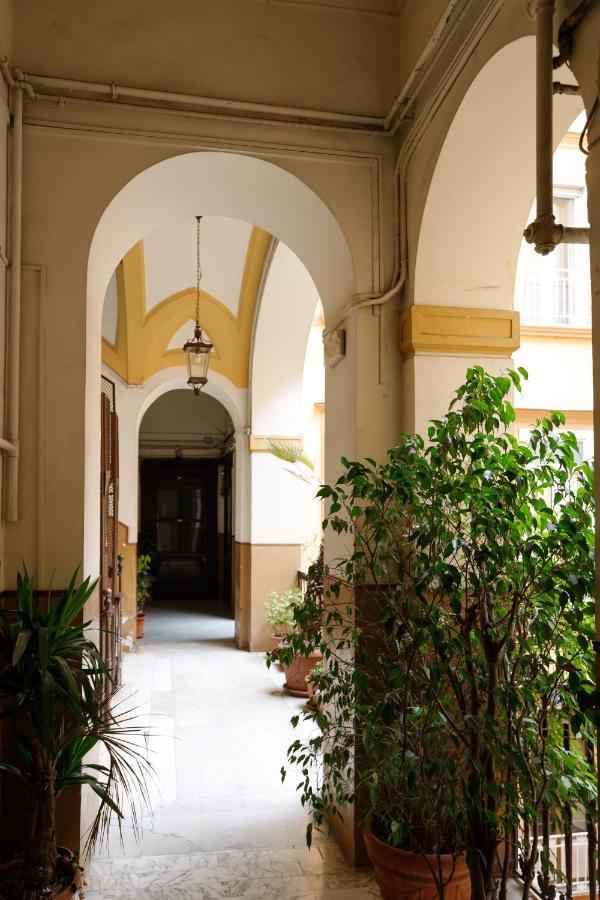 Duomo 77 - In The Heart Of The Historical Center By Elite Villas Neapol Zewnętrze zdjęcie